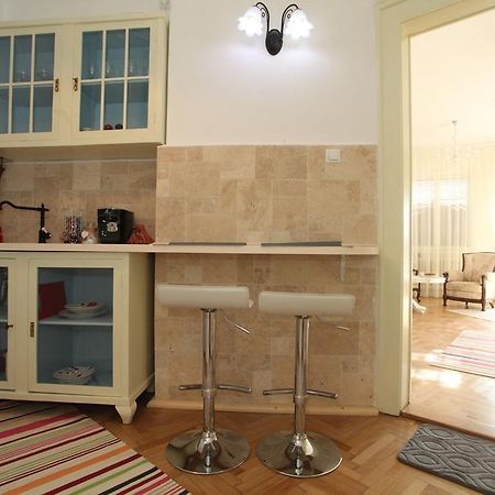 White Opera By Nux Apartment Клуж-Напока Екстериор снимка