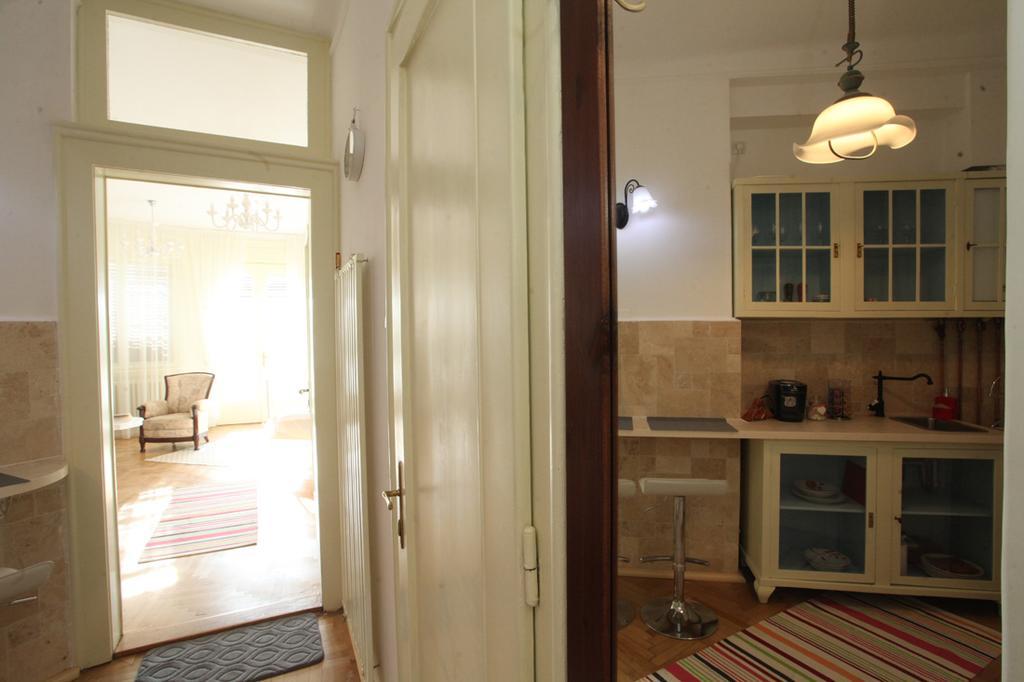 White Opera By Nux Apartment Клуж-Напока Екстериор снимка