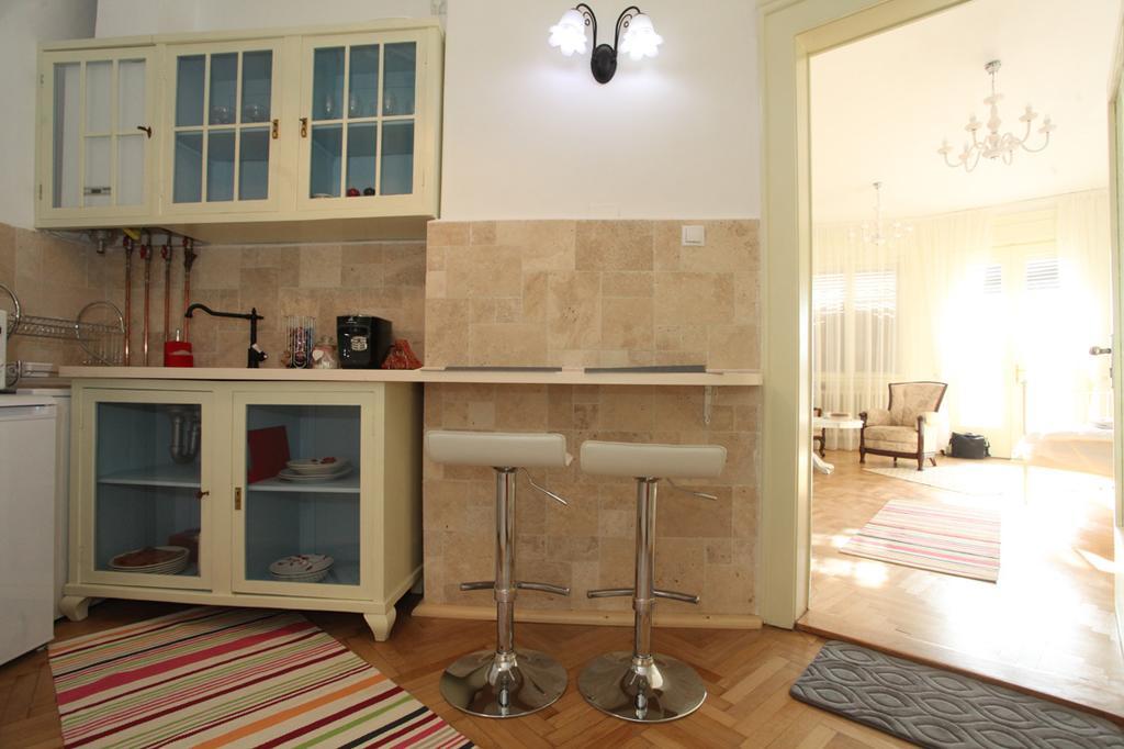 White Opera By Nux Apartment Клуж-Напока Екстериор снимка