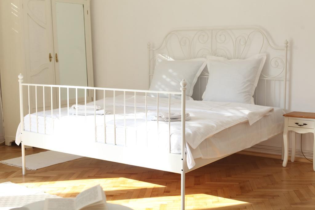 White Opera By Nux Apartment Клуж-Напока Екстериор снимка