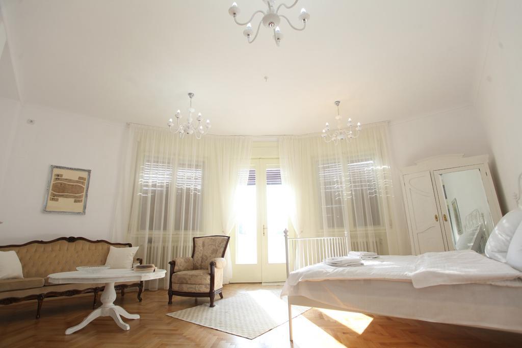 White Opera By Nux Apartment Клуж-Напока Екстериор снимка